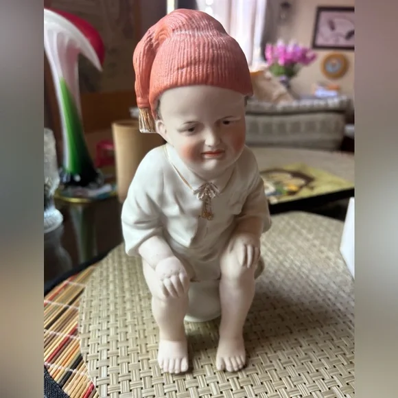 Bisque ( possibly a Gerber Heubach repro) boy on potty - Picture 1 of 5